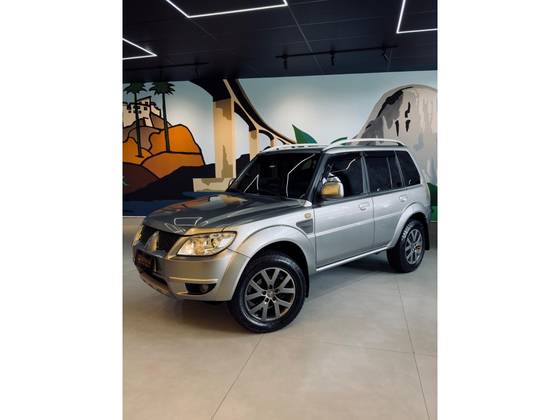 MITSUBISHI PAJERO TR4 2.0 4X2 16V 140CV FLEX 4P MANUAL